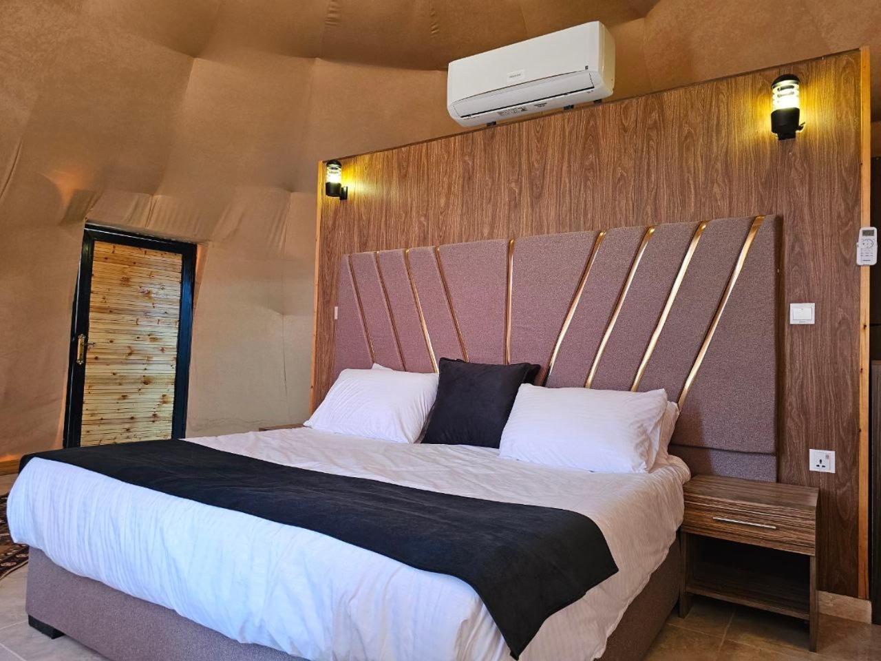 Wadi Rum Oscar Camp 外观 照片